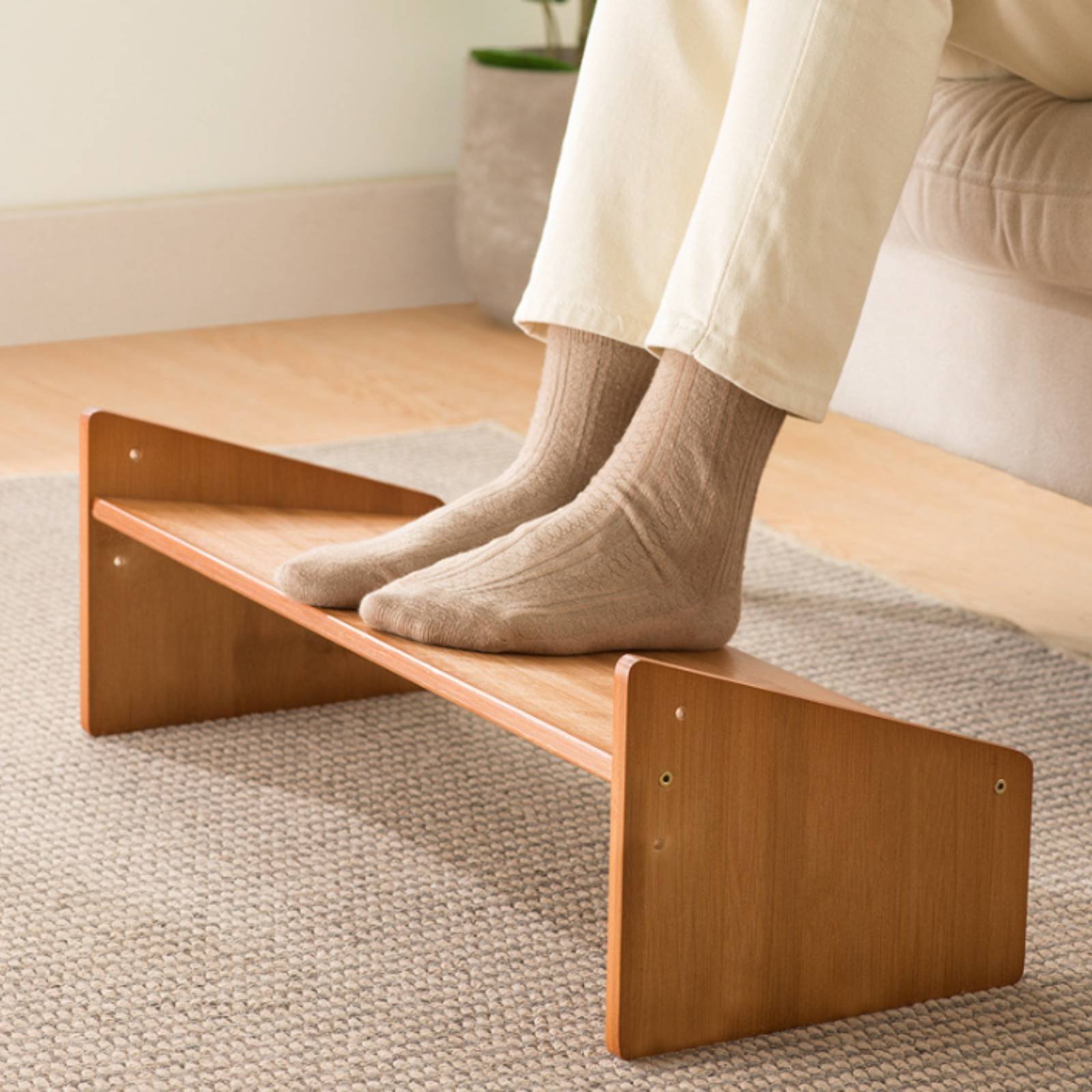 ที่วางเท้าใต้โต๊ะ พื้นผิวกว้าง - Office Furniture บทวิจารณ์และราคา