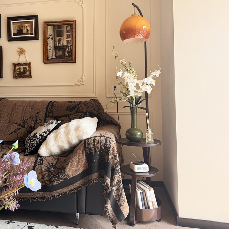โคมไฟตั้งพื้น, โต๊ะข้างเตียงแบ - Sofas บทวิจารณ์และราคา